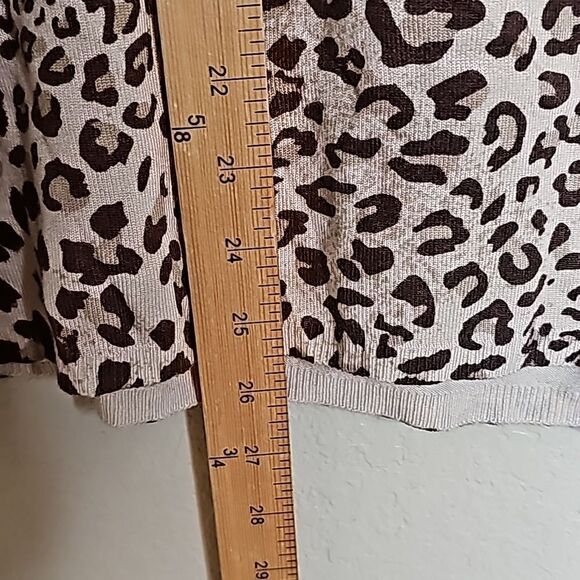 NWT Vertigo Paris XL Jewel Neckline Leopard mockneck sweater - Picture 7 of 8